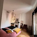 Premium Hyper Centre *